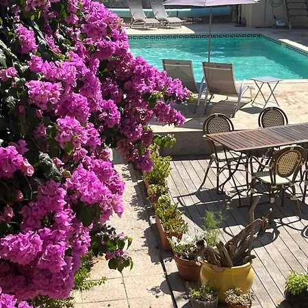 La Casa Occitane 住宿加早餐酒店 4*