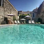 La Casa Occitane Bed & Breakfast 4*